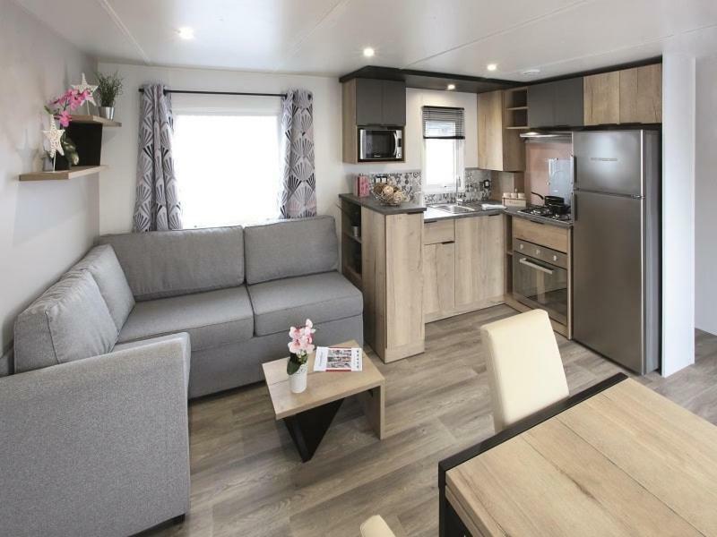 Mobil Home Tout Confort - Cote Landaise Saint-Julien-en-Born Bagian luar foto